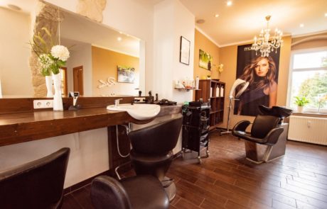 Salon Hartha